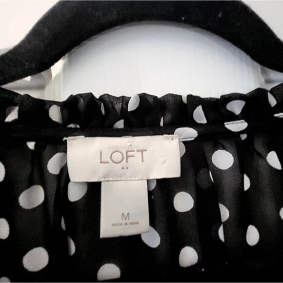 Ann Taylor Loft - NWOT - Black and White Sheer Polka Dot Top,  Size M - Picture 6 of 6